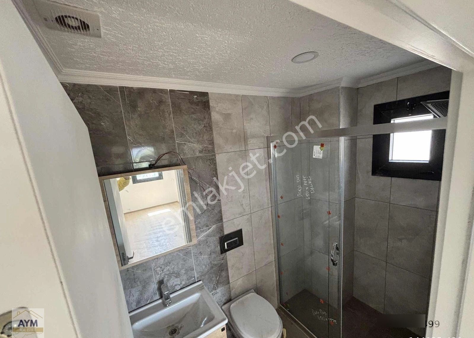 Mumcularda Asansörlü Binada 2+1 Ve 3+1 Daireler - Görsel 11