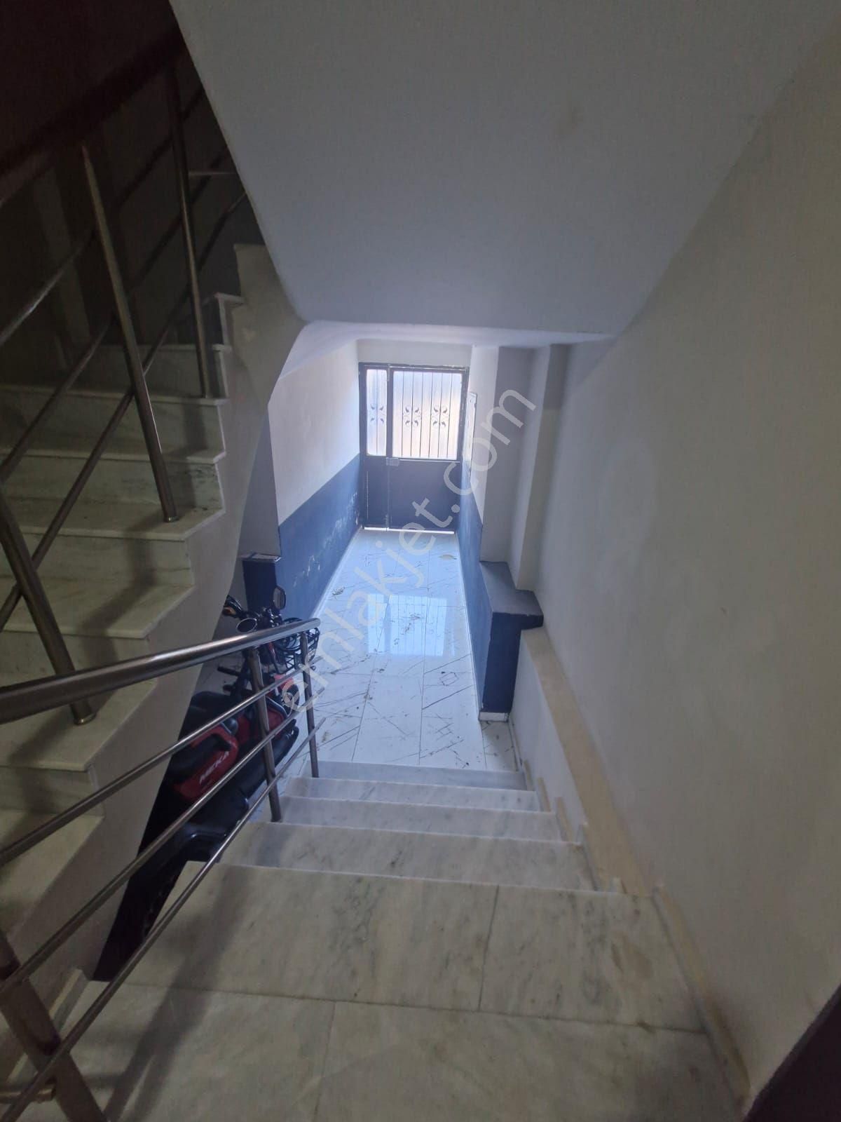 Kuşadası Davutlar Eşyalı 1+1daire Satılık - Görsel 5