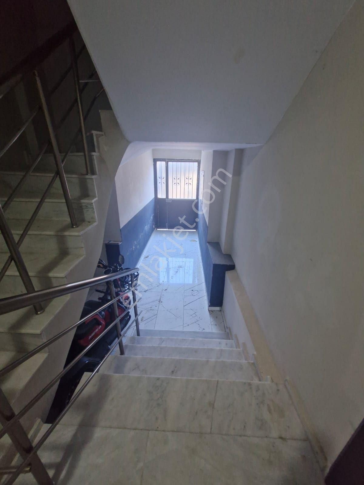 Kuşadası Davutlar Eşyalı 1+1daire Satılık - Görsel 24