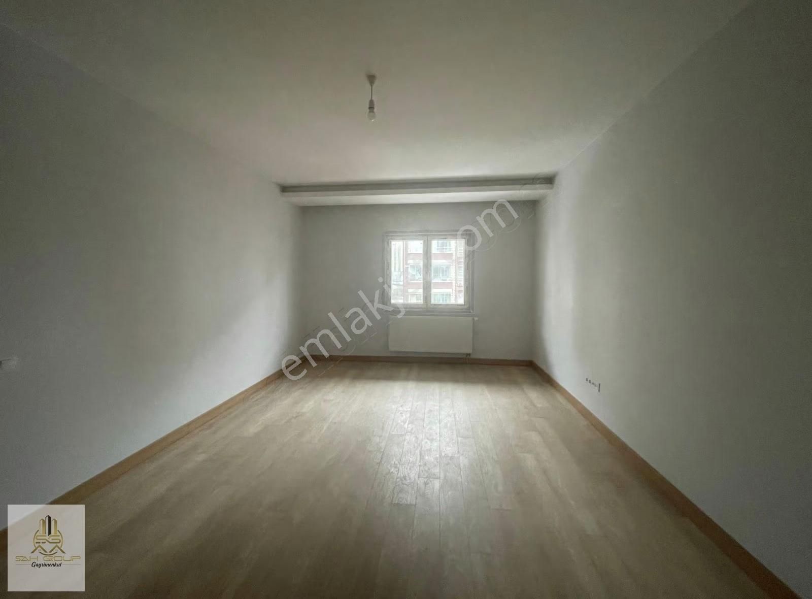 Avruparkta Satılık 1+1 Ofis - Görsel 3