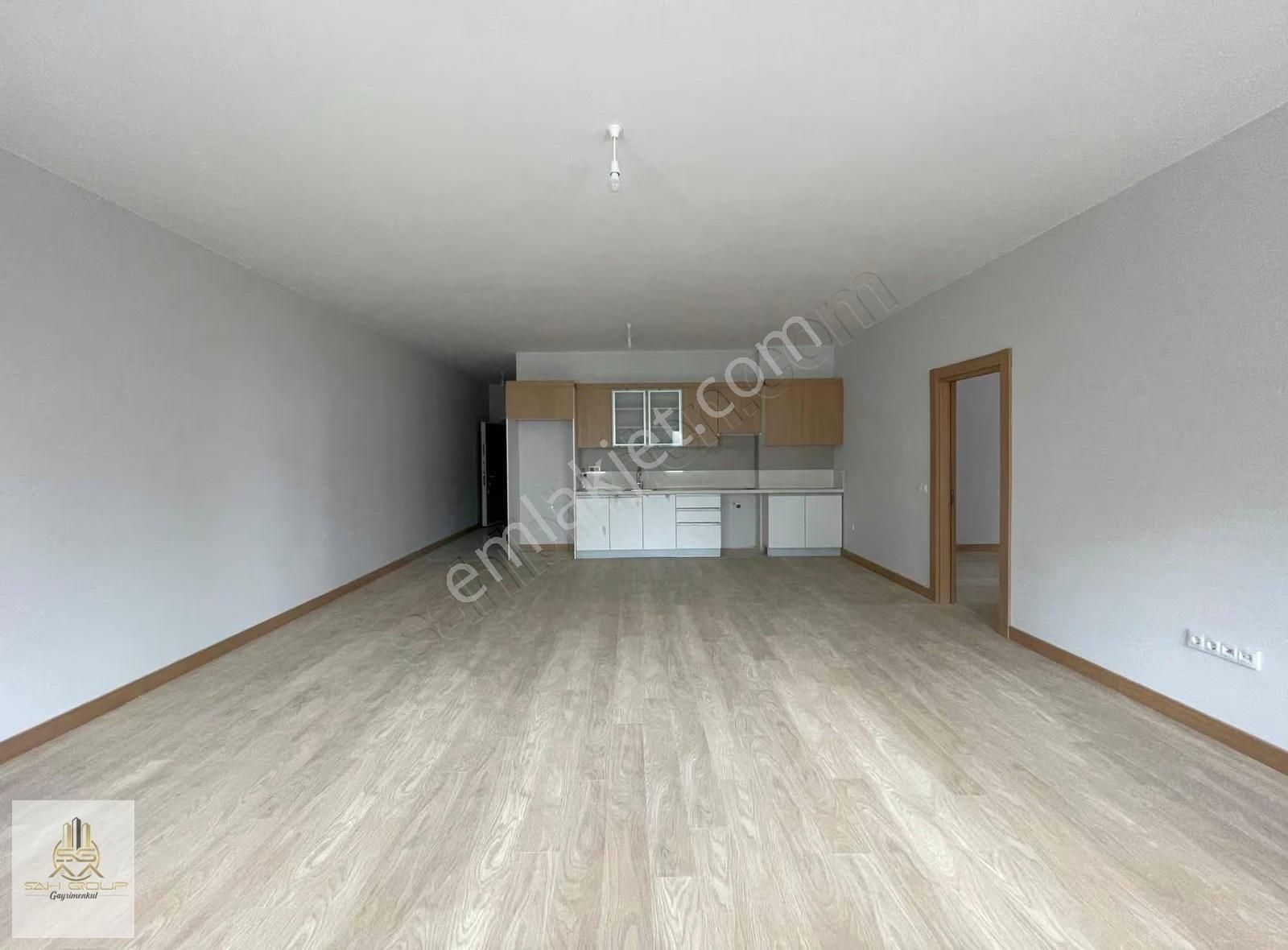 Kaşüstü Merkezde Kiralık Ofis