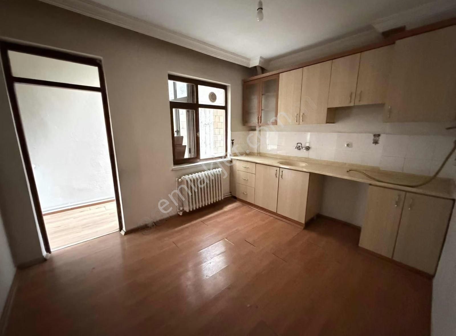 Net Gayrimenkul'den İnönü Cad. 5+1 Satılık Daire