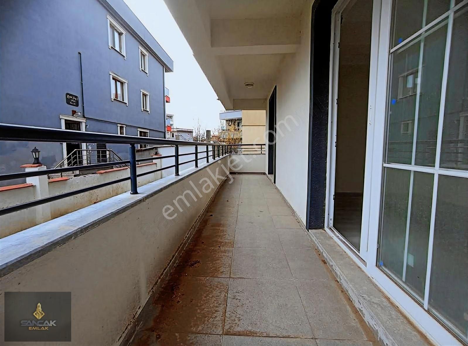 Sancak'tan Gomec Kemalpasada Firsat 1+1 Daire - Görsel 8