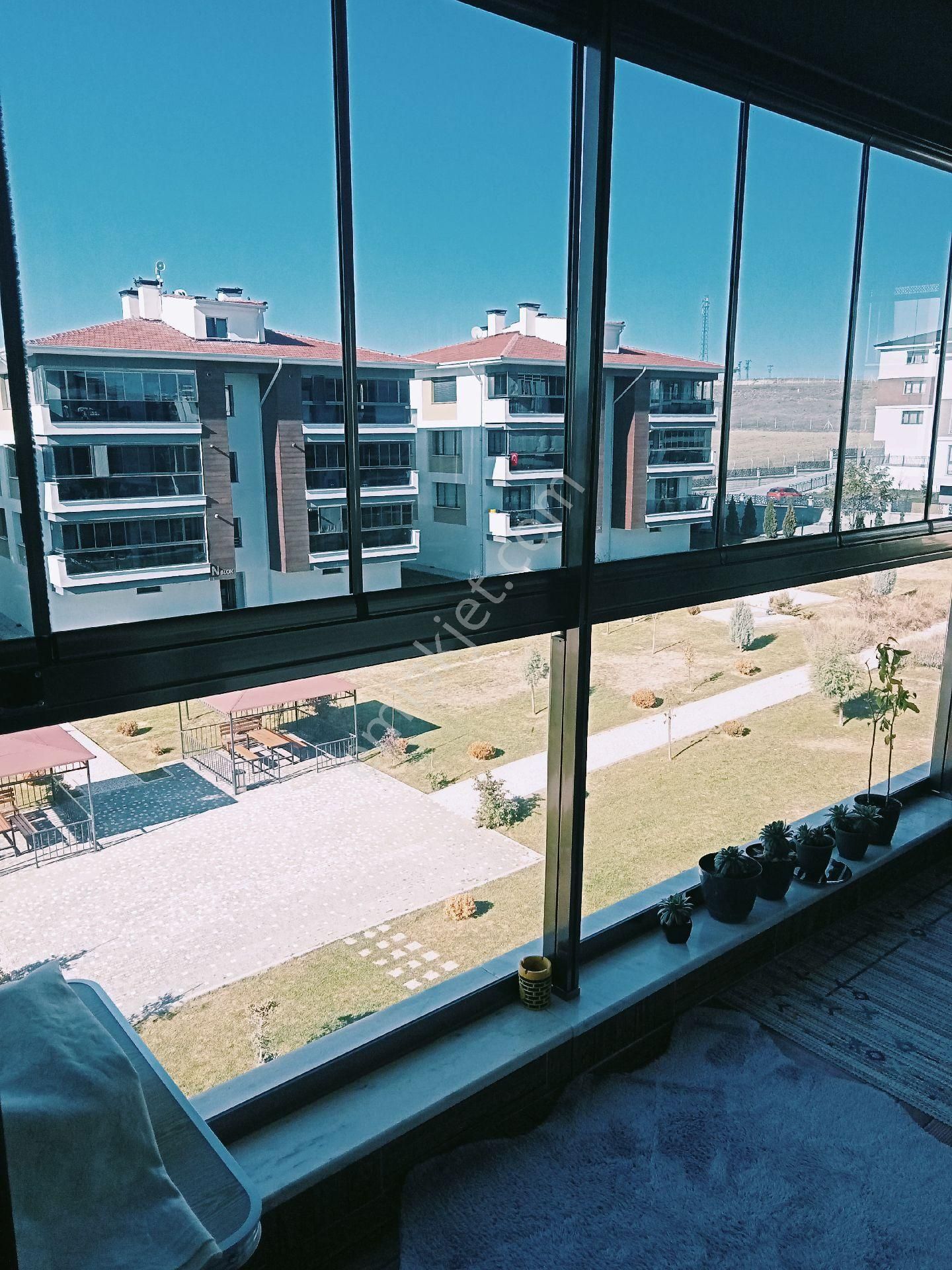 Güçlü Bey Vadisinde Satılık3+1daire