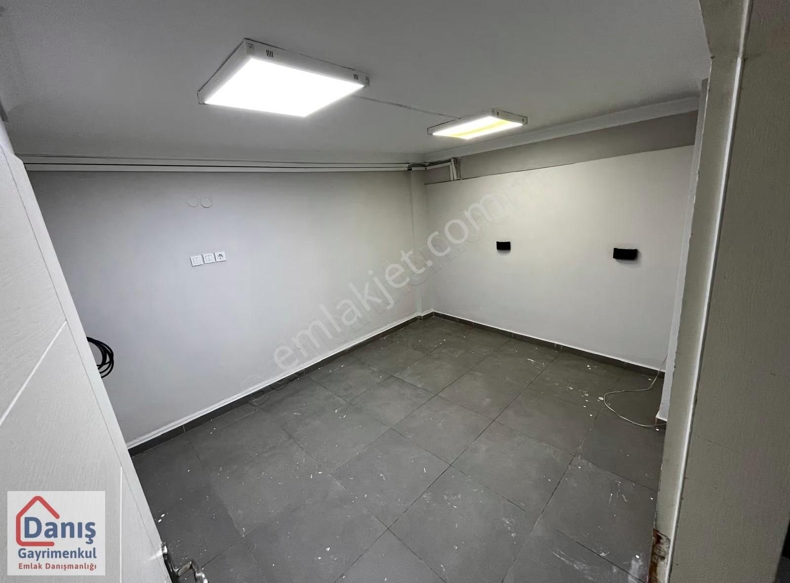 Düz Giriş Tertemiz İmalathane 200m2 - Görsel 23