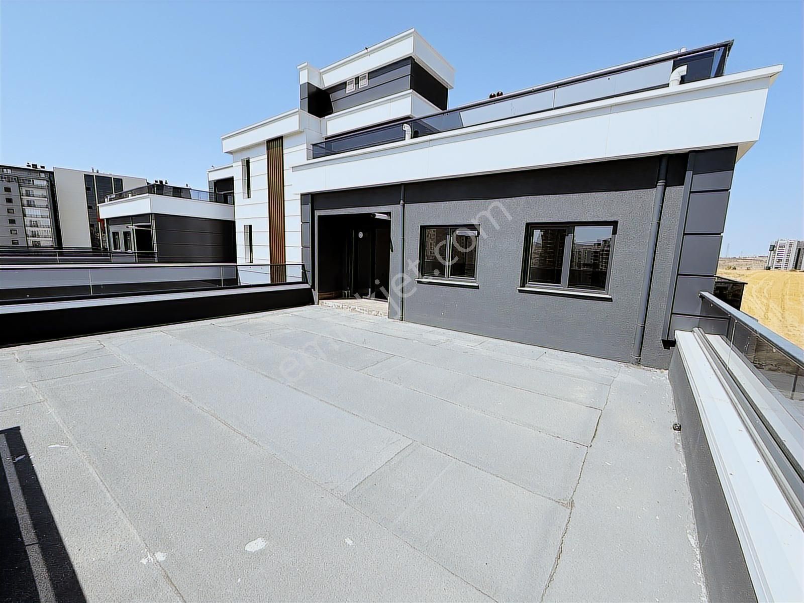 Alacaatlı Mahallesi Yaşamkent Suit Satılık 2+1 Teraslı Daire - Görsel 15