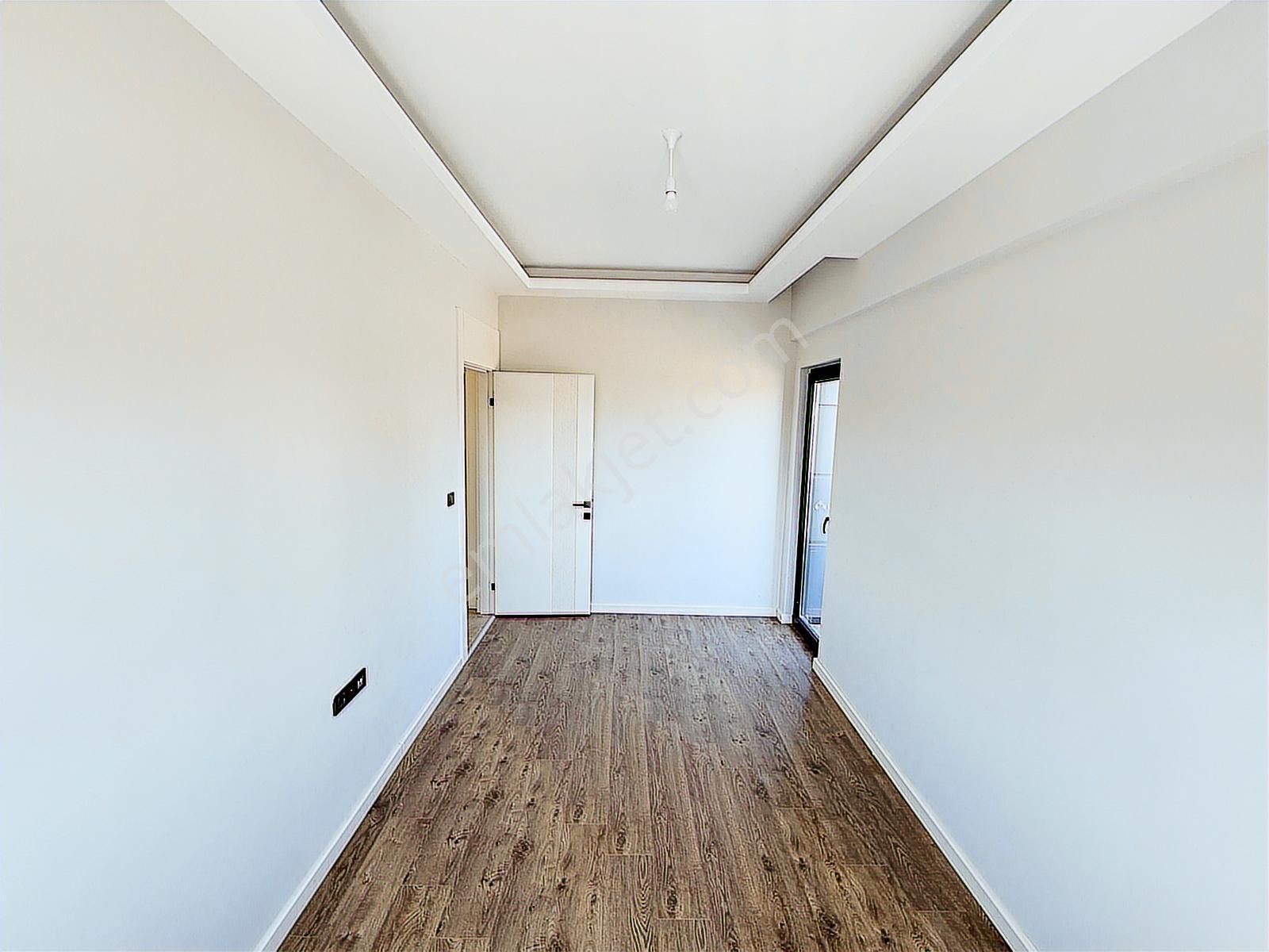 Alacaatlı Mahallesi Yaşamkent Suit Satılık 2+1 Teraslı Daire - Görsel 3