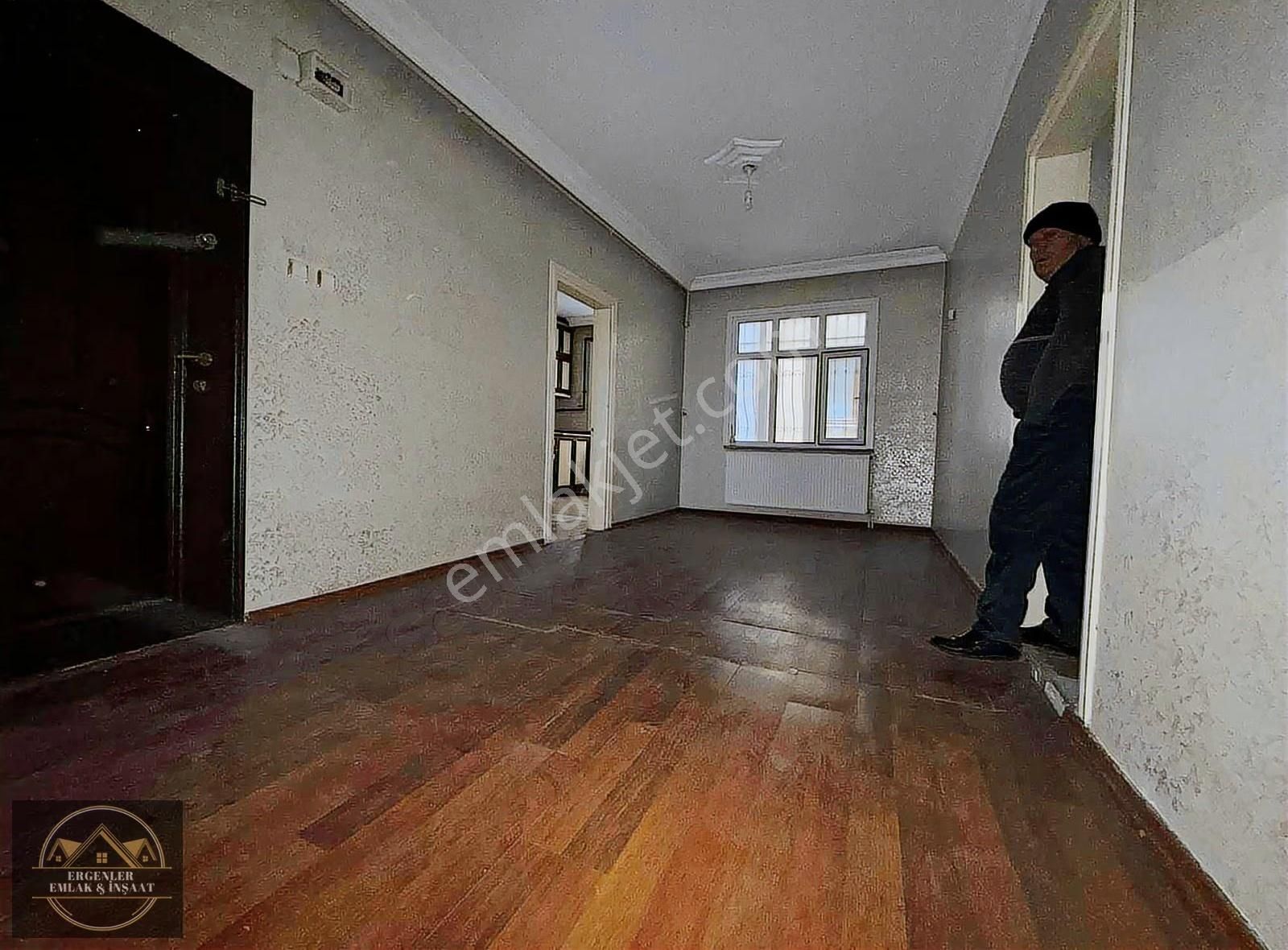 Bağcılar 15 Temmuz'da Geniş Ferah 3+1 Ara Kat Daire - Görsel 9