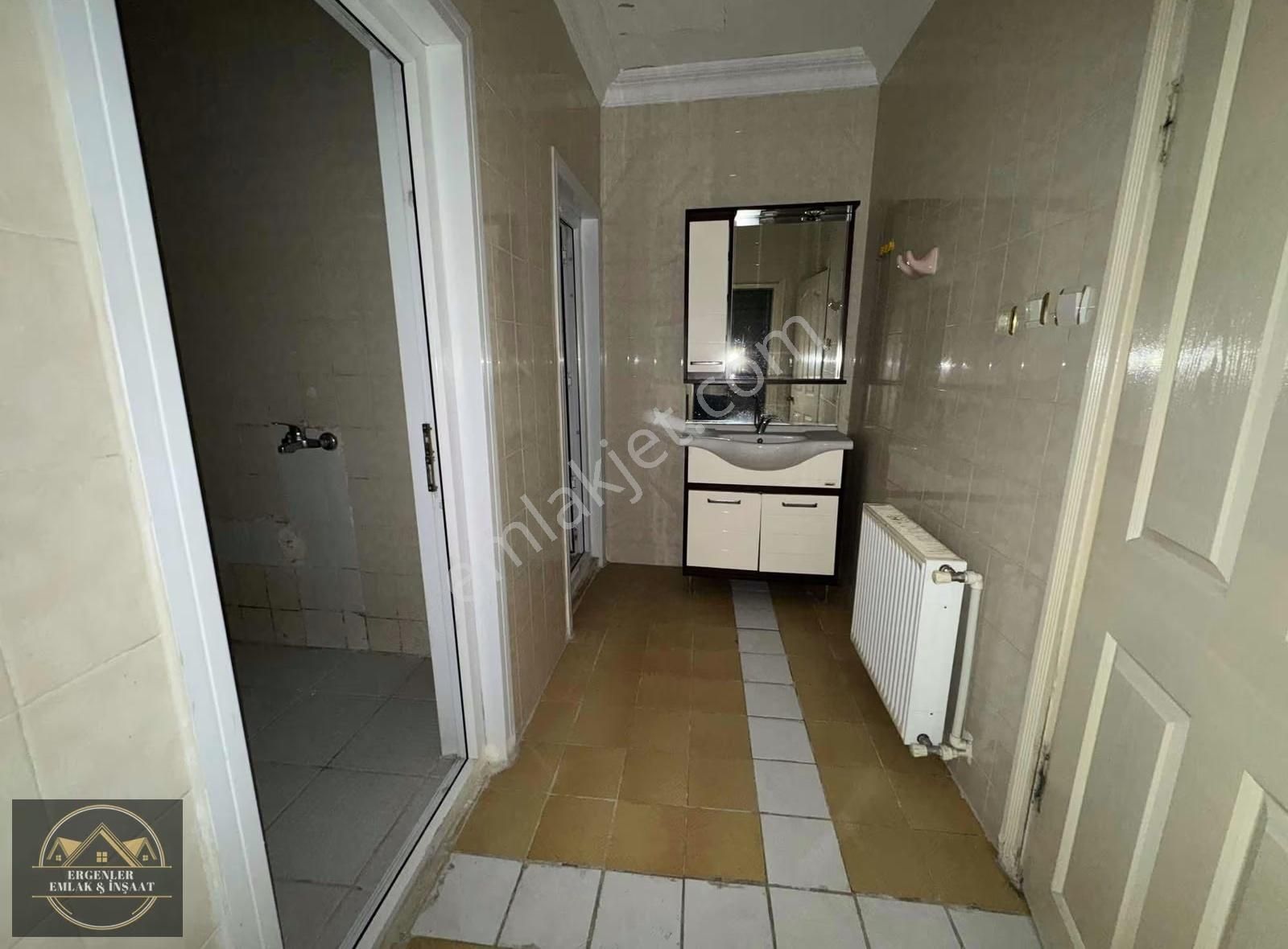 Bağcılar 15 Temmuz'da Geniş Ferah 3+1 Ara Kat Daire - Görsel 14