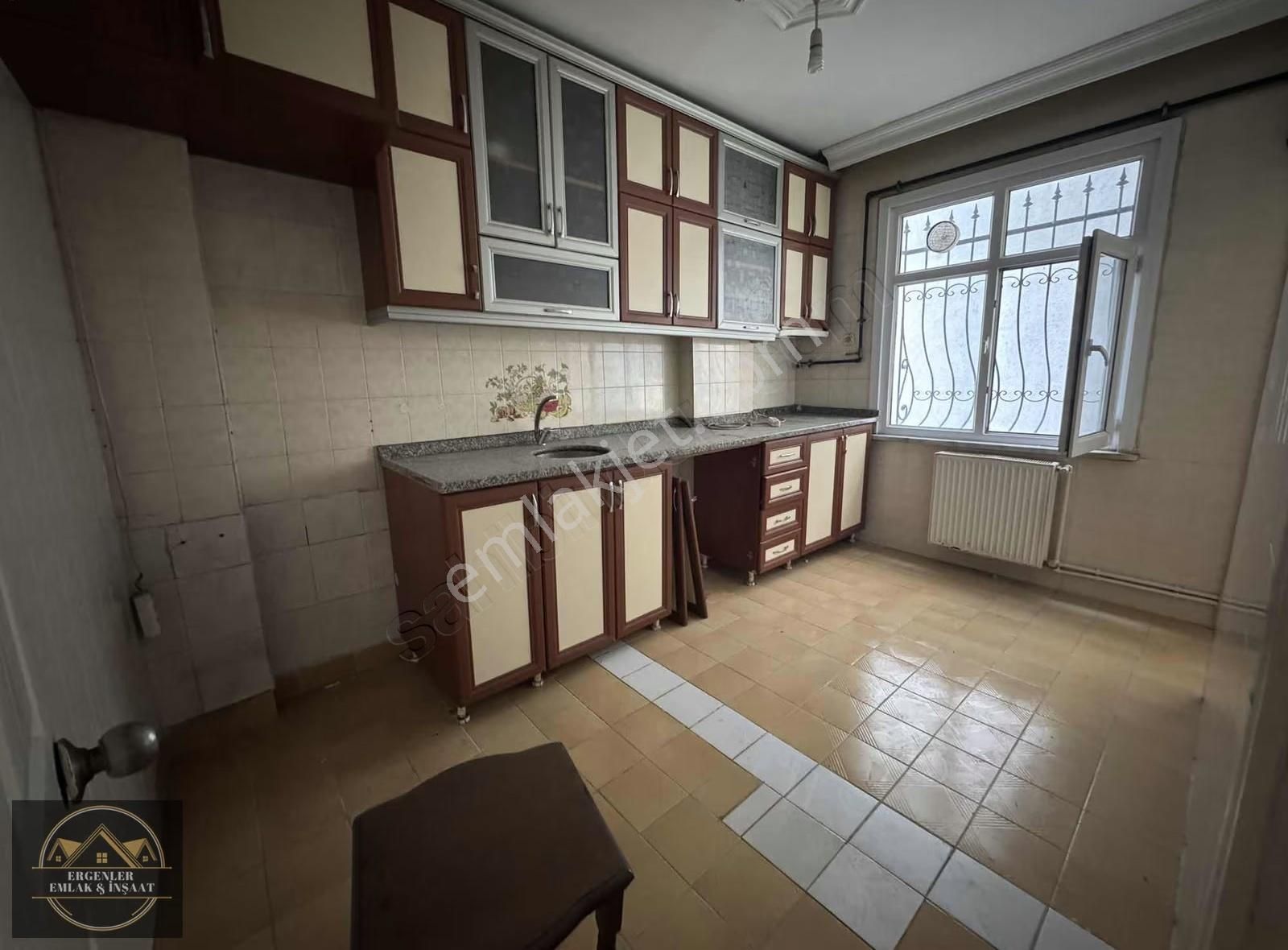 Bağcılar 15 Temmuz'da Geniş Ferah 3+1 Ara Kat Daire - Görsel 8