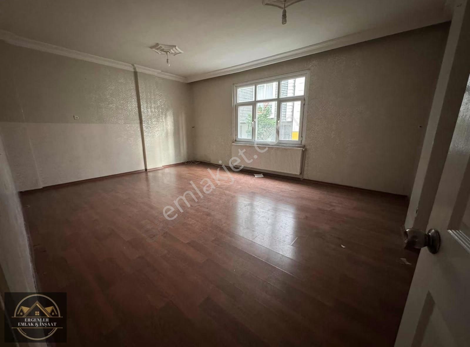 Bağcılar 15 Temmuz'da Geniş Ferah 3+1 Ara Kat Daire