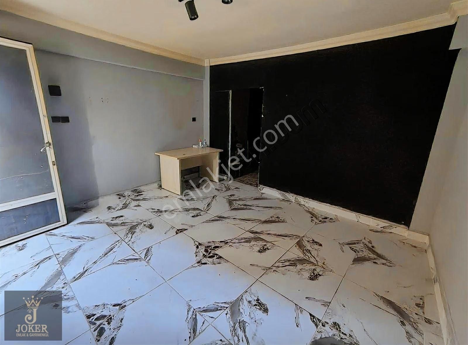Paşabayır 16008 Sokakda 25 M2 İster Ofis İster Depo Olarak - Görsel 3