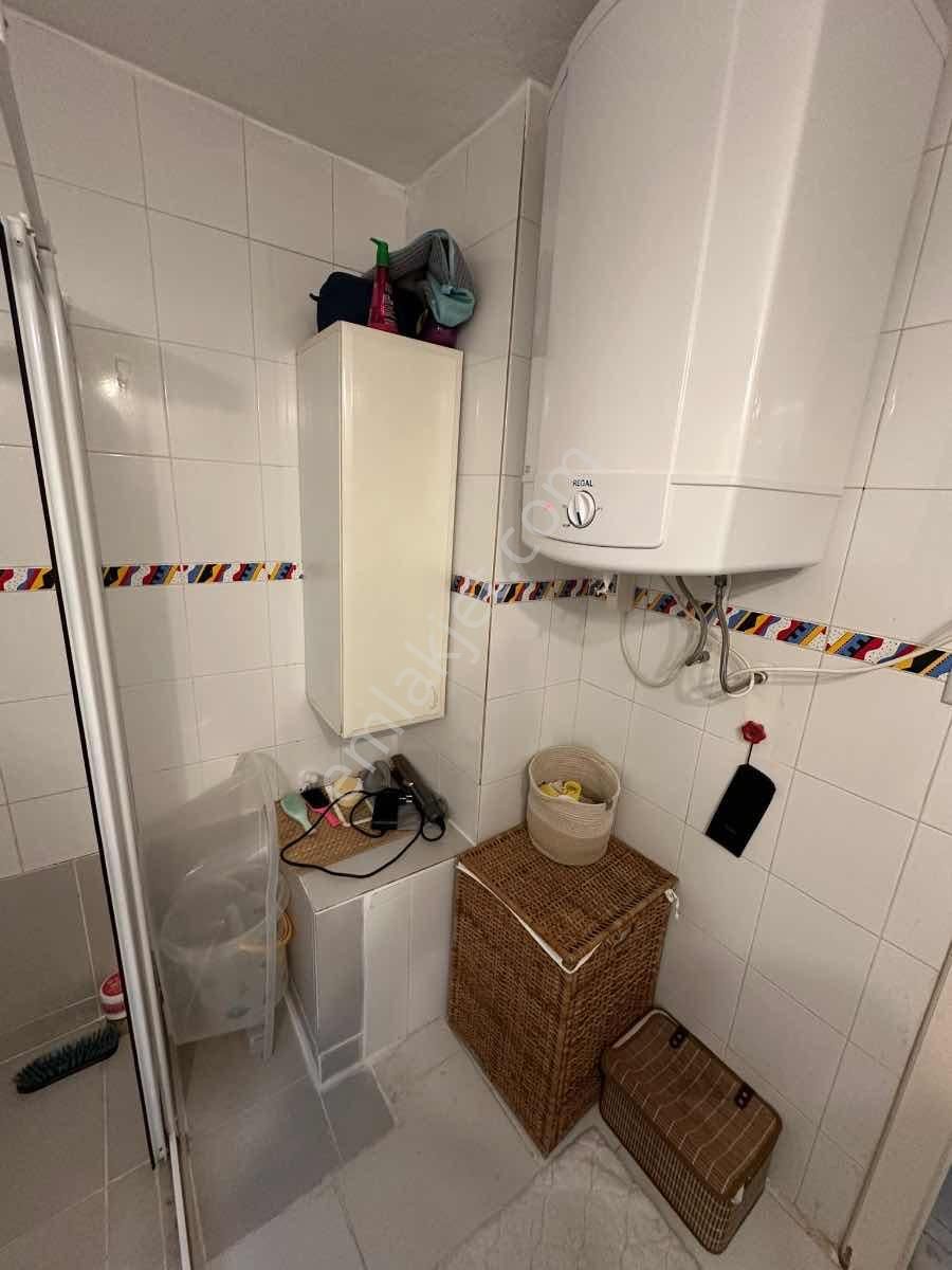 Karşıyaka | Merkezi Isıtmalı | Geniş 3+1 Kiralık Daire - Görsel 12