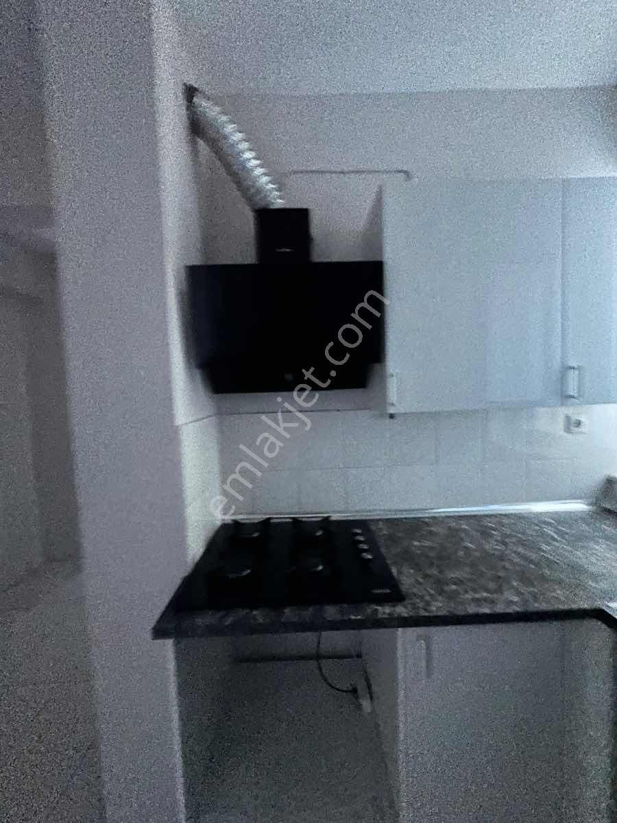 Karşıyaka | Merkezi Isıtmalı | Geniş 3+1 Kiralık Daire - Görsel 19