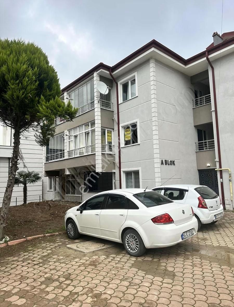2+1 Ayrı Mutfak Arakat Mükemmel Konumda Site İçi Satılık Daire - Görsel 4