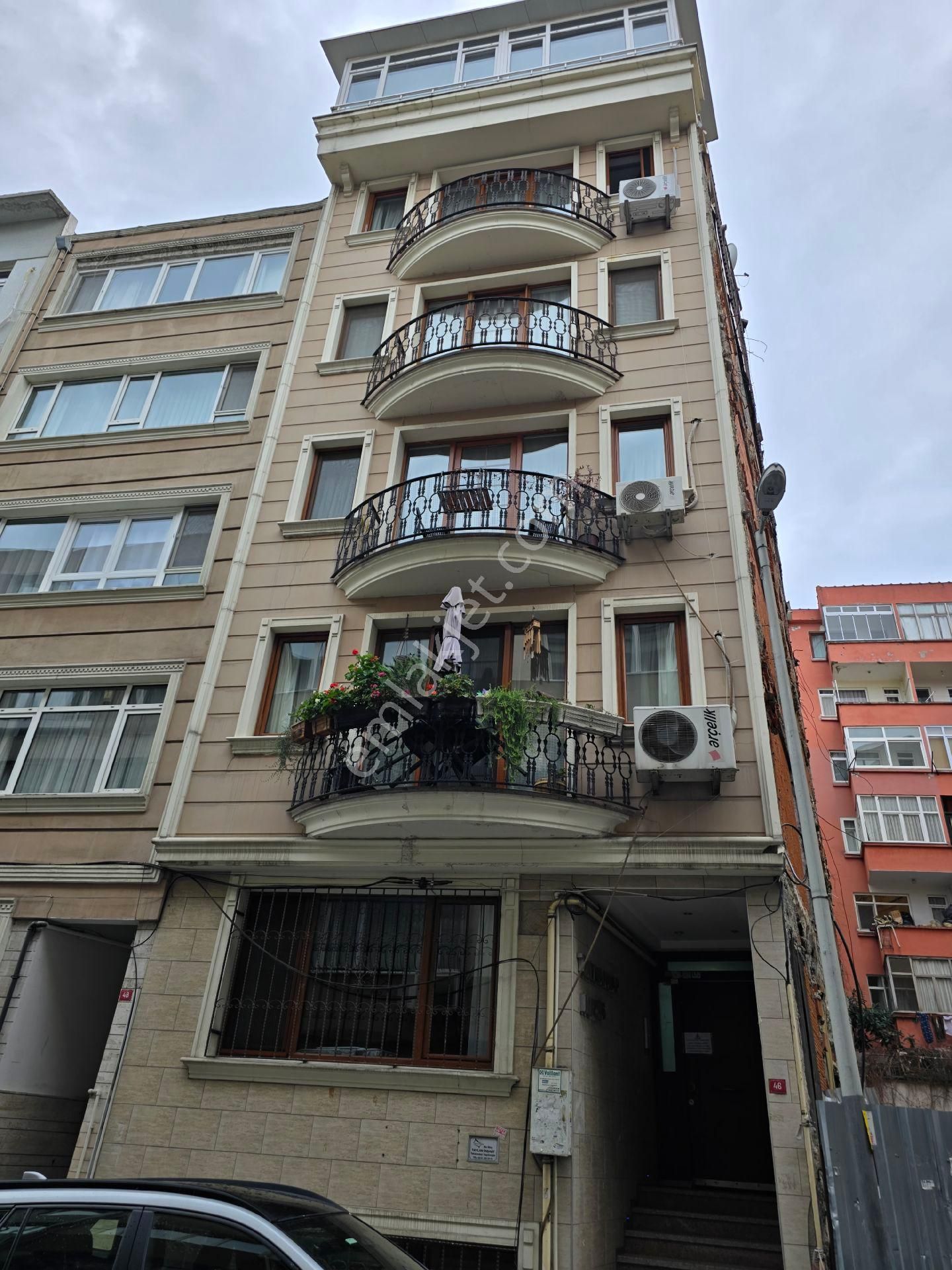 Kiralık 2+1 Daire Katı