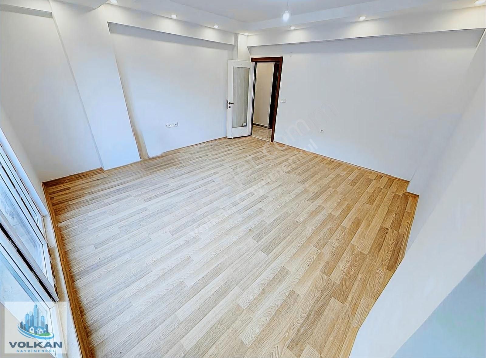 Volkan İnş'tan Cebeci Mah.satılık 3+1 Sıfır 120m2 Lüx 1kat Daire