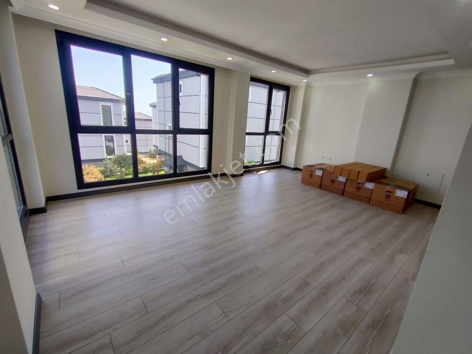 Süper Manzaralı Kalite Ve Ferahlığın Birleştiği Müstakil Villa. - Görsel 28