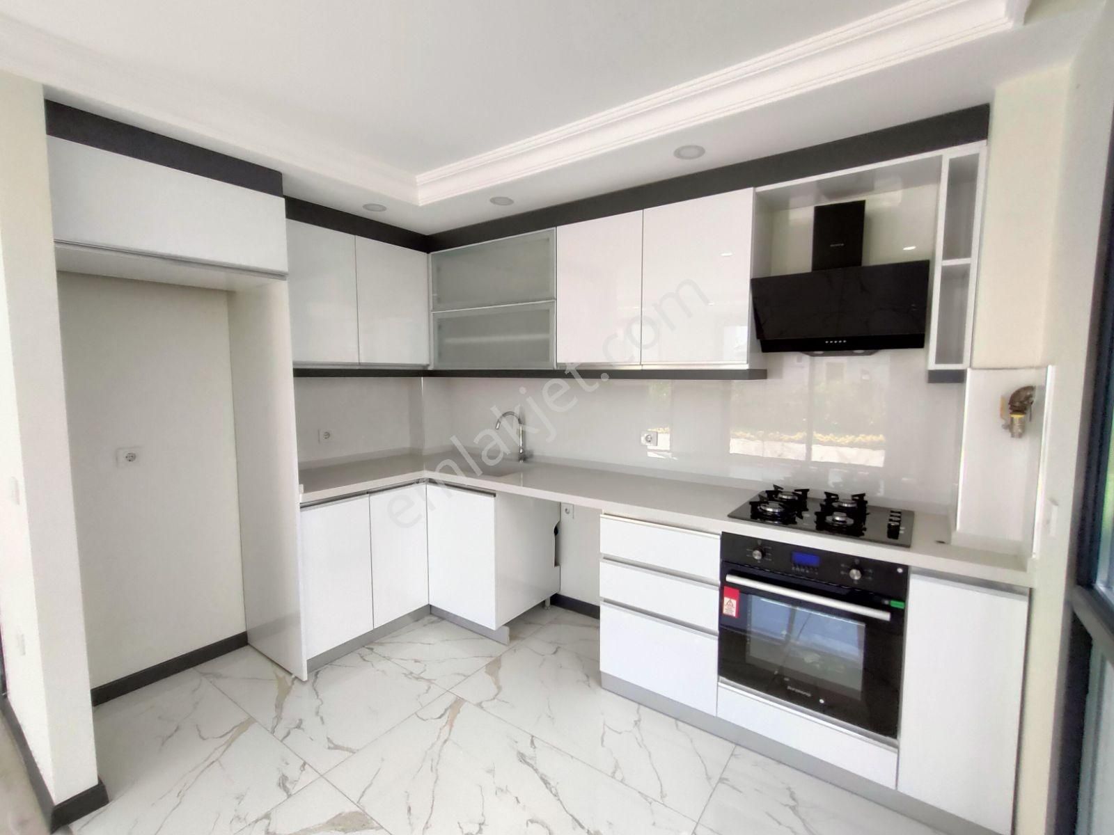 Süper Manzaralı Kalite Ve Ferahlığın Birleştiği Müstakil Villa. - Görsel 34