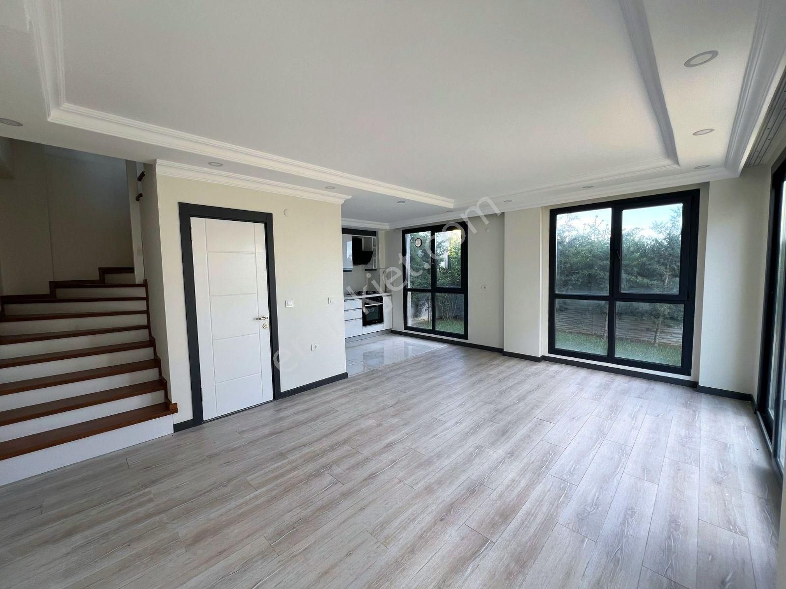 Süper Manzaralı Kalite Ve Ferahlığın Birleştiği Müstakil Villa. - Görsel 20