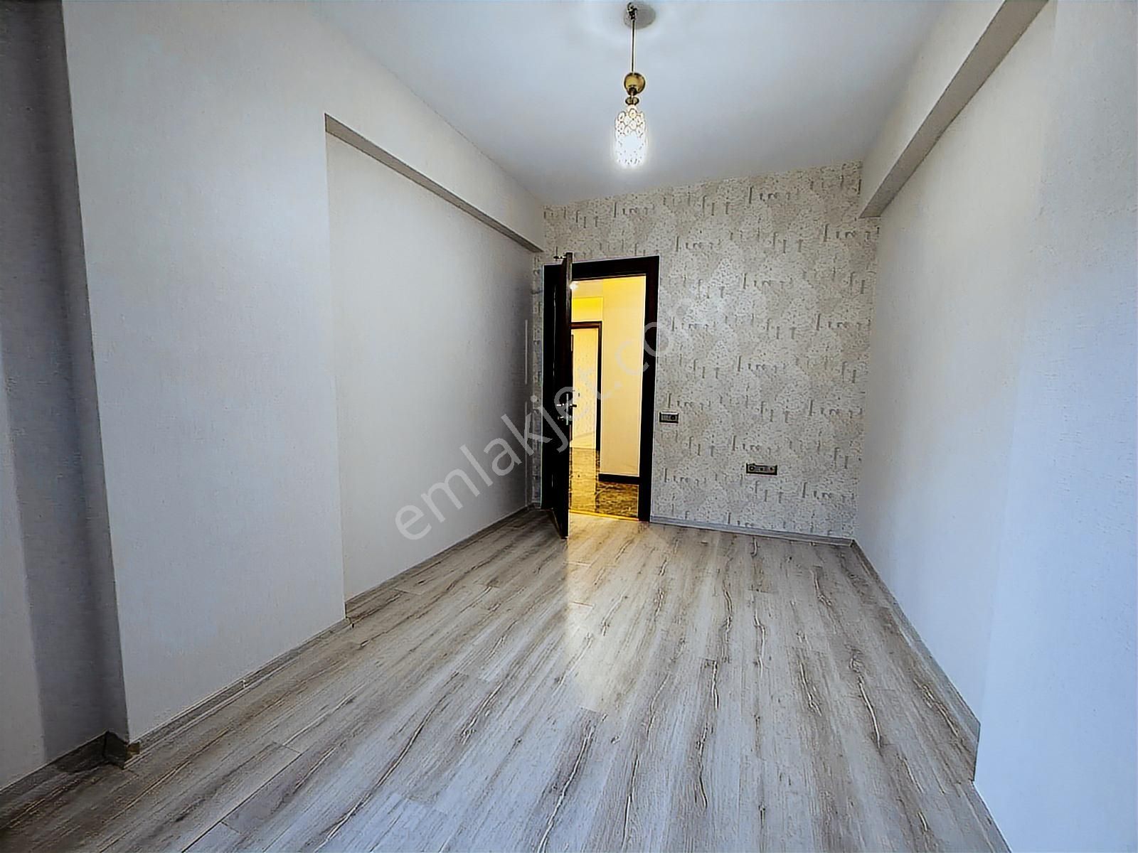 Geniş Ailelere Uygun Sitede, Kapalı Otoparklı, 210 M² 4+1 - Görsel 13