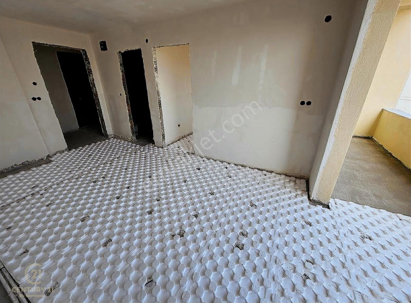 Century 21 Bal'dan Nef'te Cadde Üstü Satılık 1+1 Daire - Görsel 17