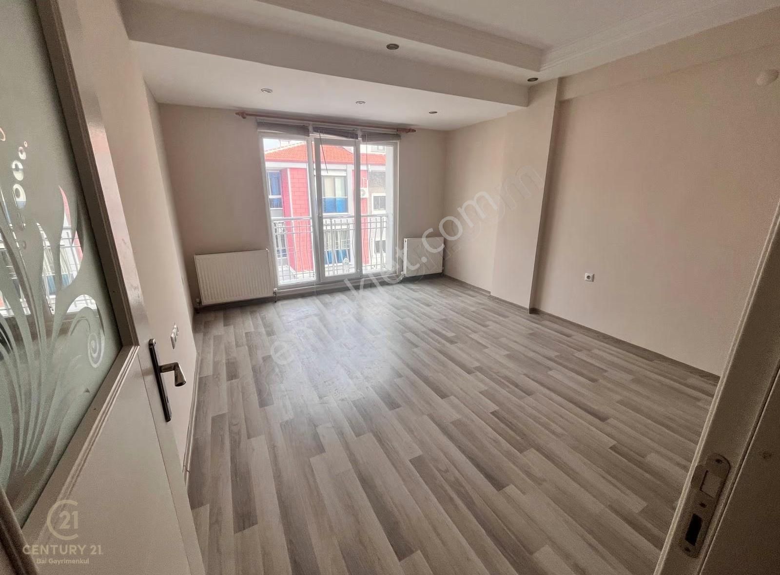 Paşalanı Mah.merkezi Konumda Kiralık 3+1 Daire - Görsel 7
