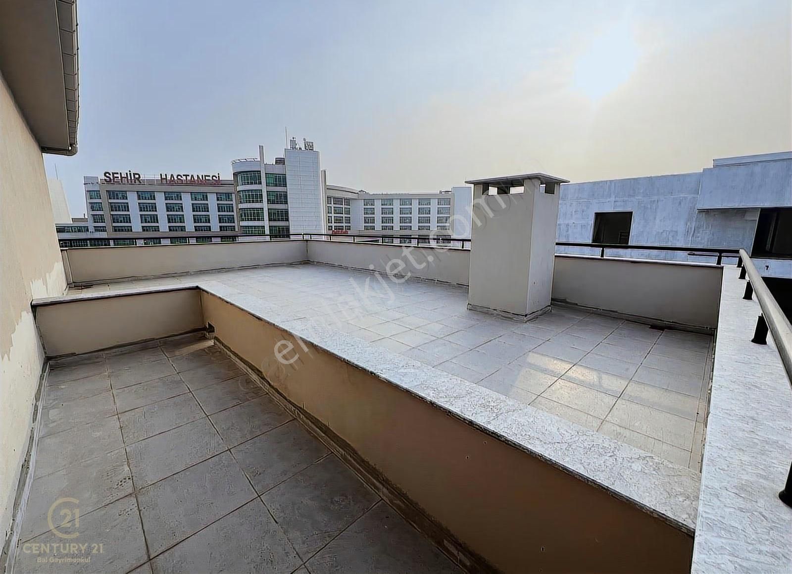 Şehir Hastanesi Karşısında Geniş Teraslı Kiralık İş Yeri C21bal - Görsel 17