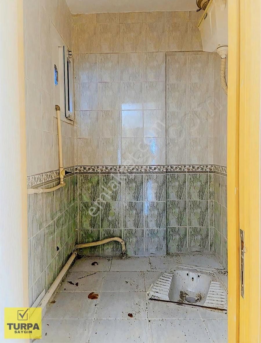 Turpa Saygın'dan Üzümcü Okulu Ve Ordu Caddesi 2 Dk Önü Açık 3+1 - Görsel 7