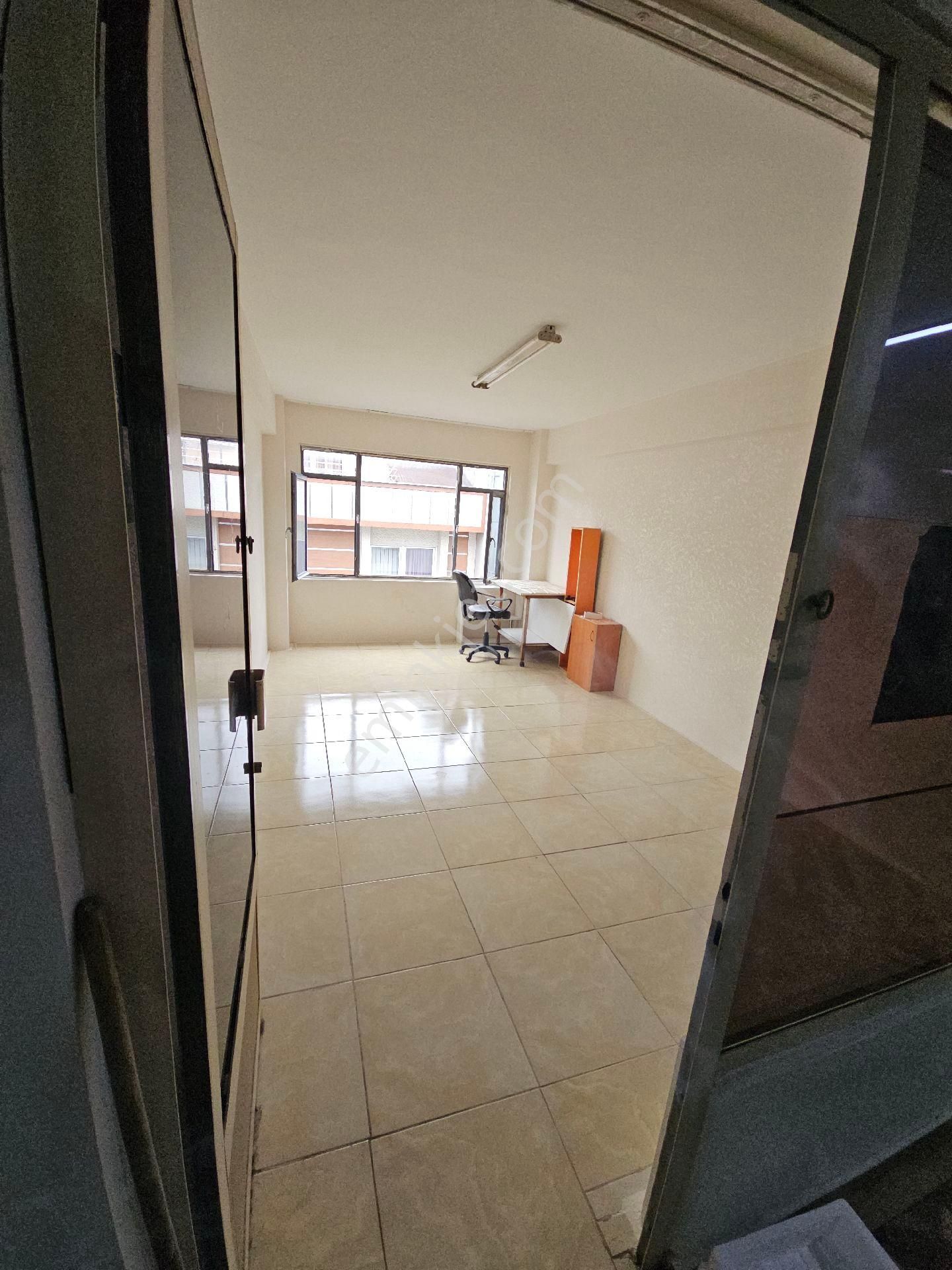 Merkezi Konumda Bayrampaşanın En İşlek Caddesi - Görsel 3