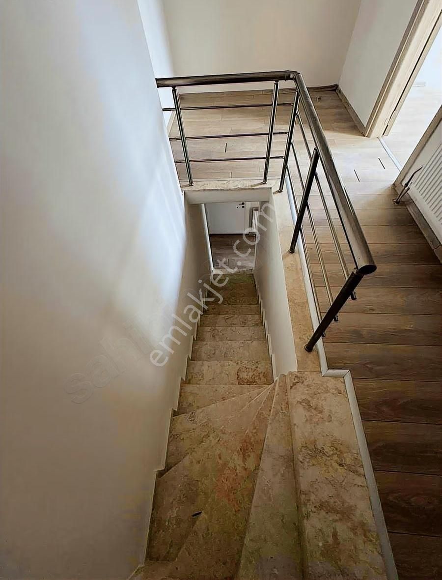 Nazilli Yeni Mahallede Işık Gayrimenkulden 6+1 Kiralık Daire - Görsel 13