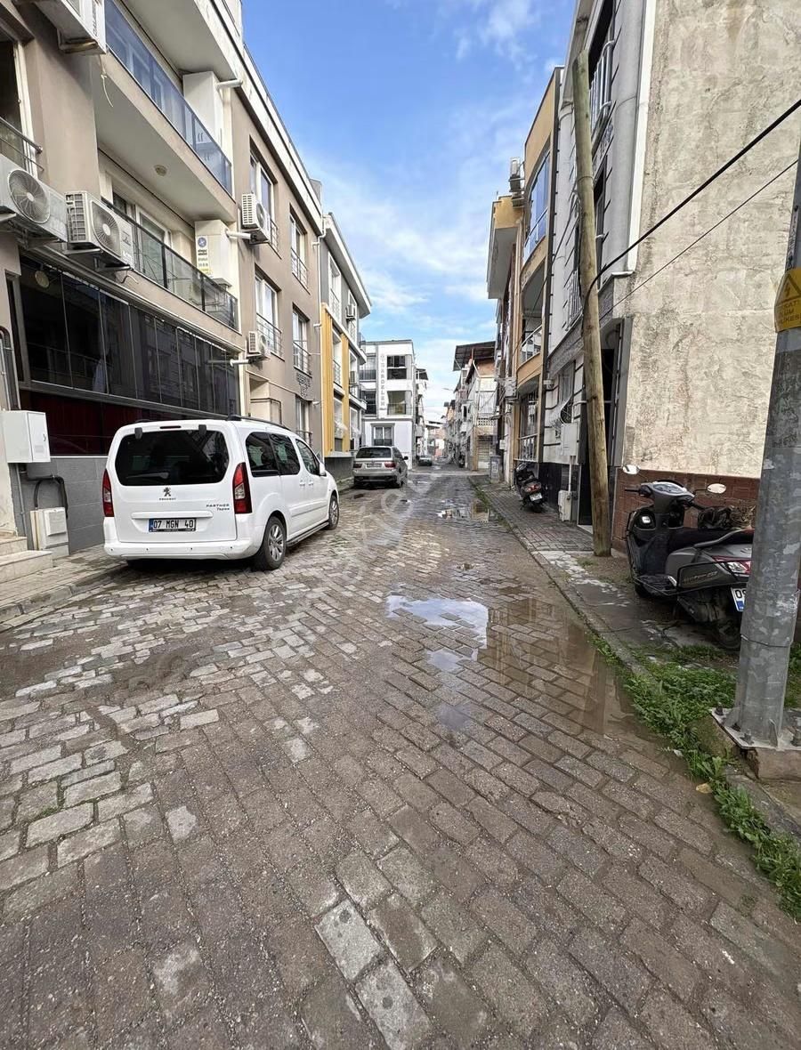 Nazilli Yeni Mahallede Işık Gayrimenkulden 6+1 Kiralık Daire - Görsel 17