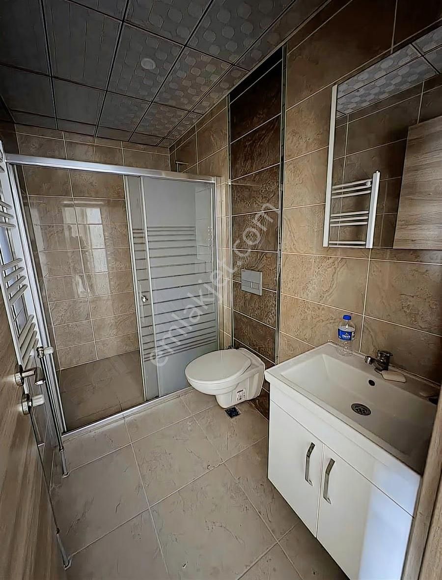 Nazilli Yeni Mahallede Işık Gayrimenkulden 6+1 Kiralık Daire - Görsel 2