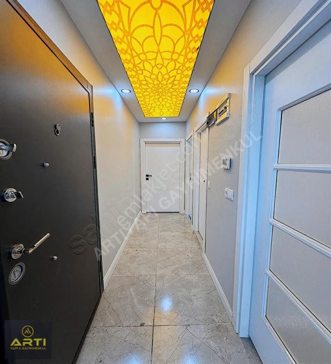 Metrobüse 100 Metre Mesafede Satılık Sıfır Lüks 2+1 Daire - Görsel 4