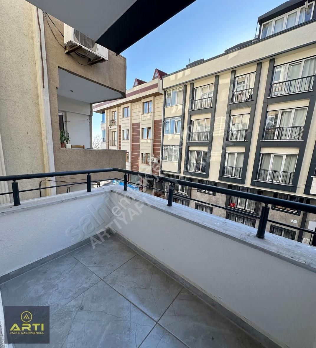 Metrobüse 100 Metre Mesafede Satılık Sıfır Lüks 2+1 Daire - Görsel 14