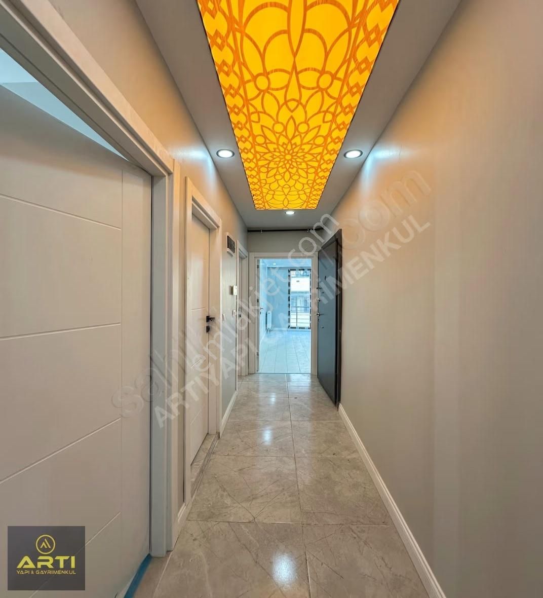 Metrobüse 100 Metre Mesafede Satılık Sıfır Lüks 2+1 Daire - Görsel 12