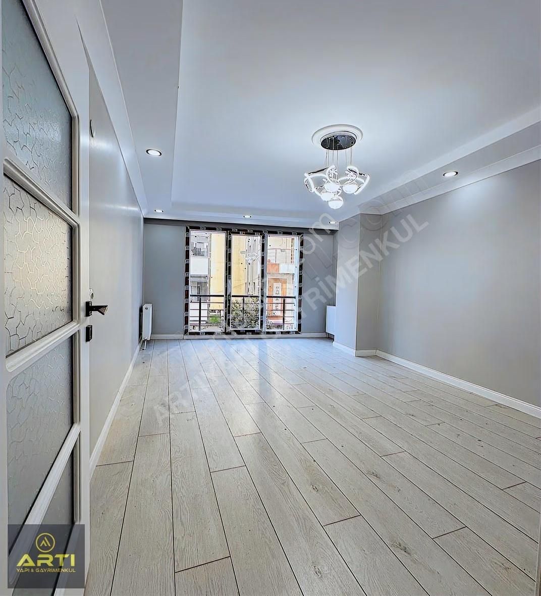 Metrobüse 100 Metre Mesafede Satılık Sıfır Lüks 2+1 Daire - Görsel 17