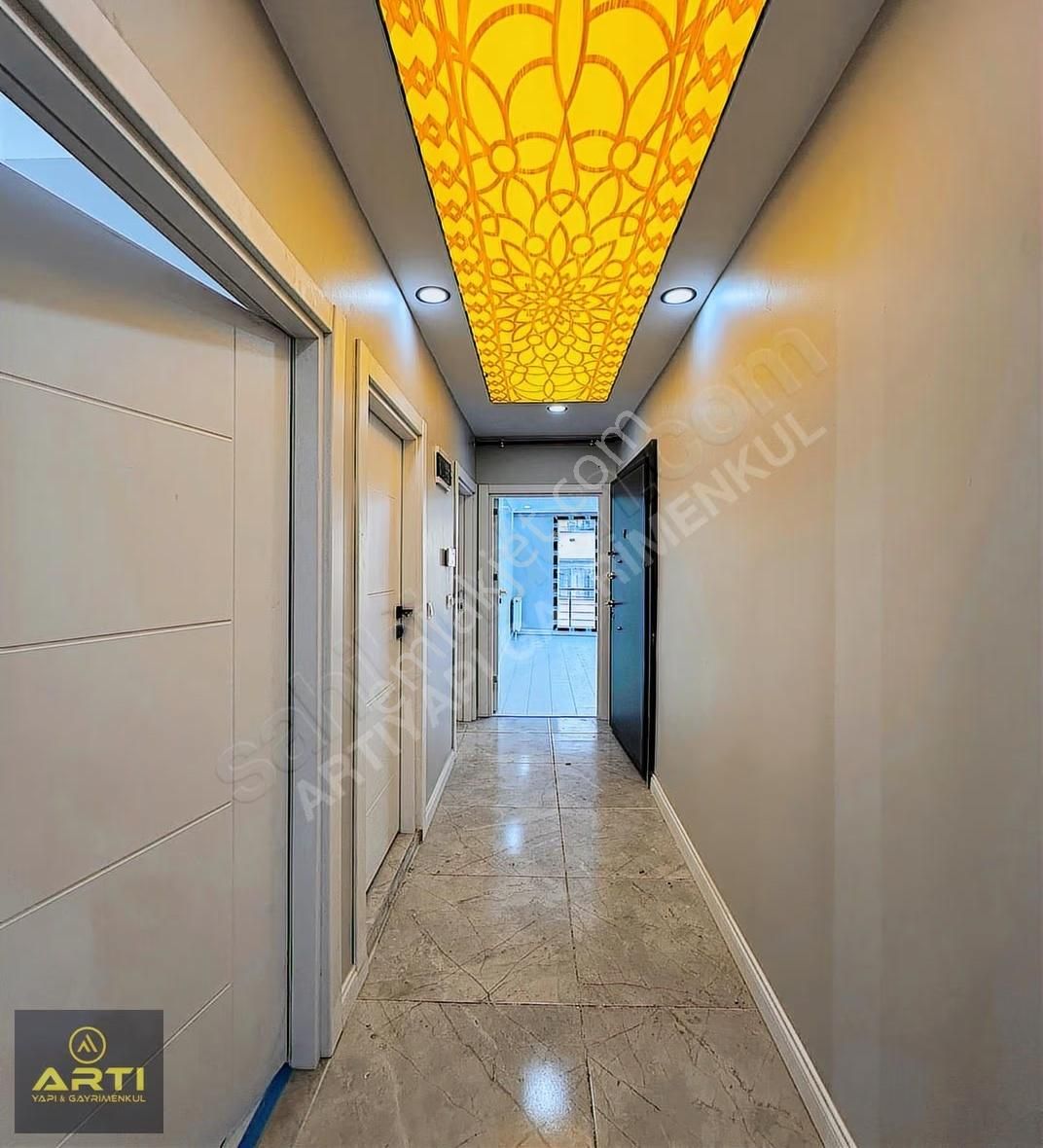 Metrobüse 100 Metre Mesafede Satılık Sıfır Lüks 2+1 Daire - Görsel 3