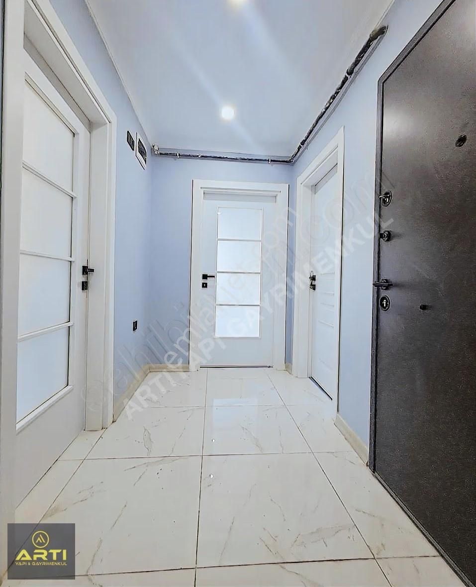 Beylikdüzü'nde Satılık Sıfır Lüks 2+1 Kullanışlı Arakat Daire - Görsel 23