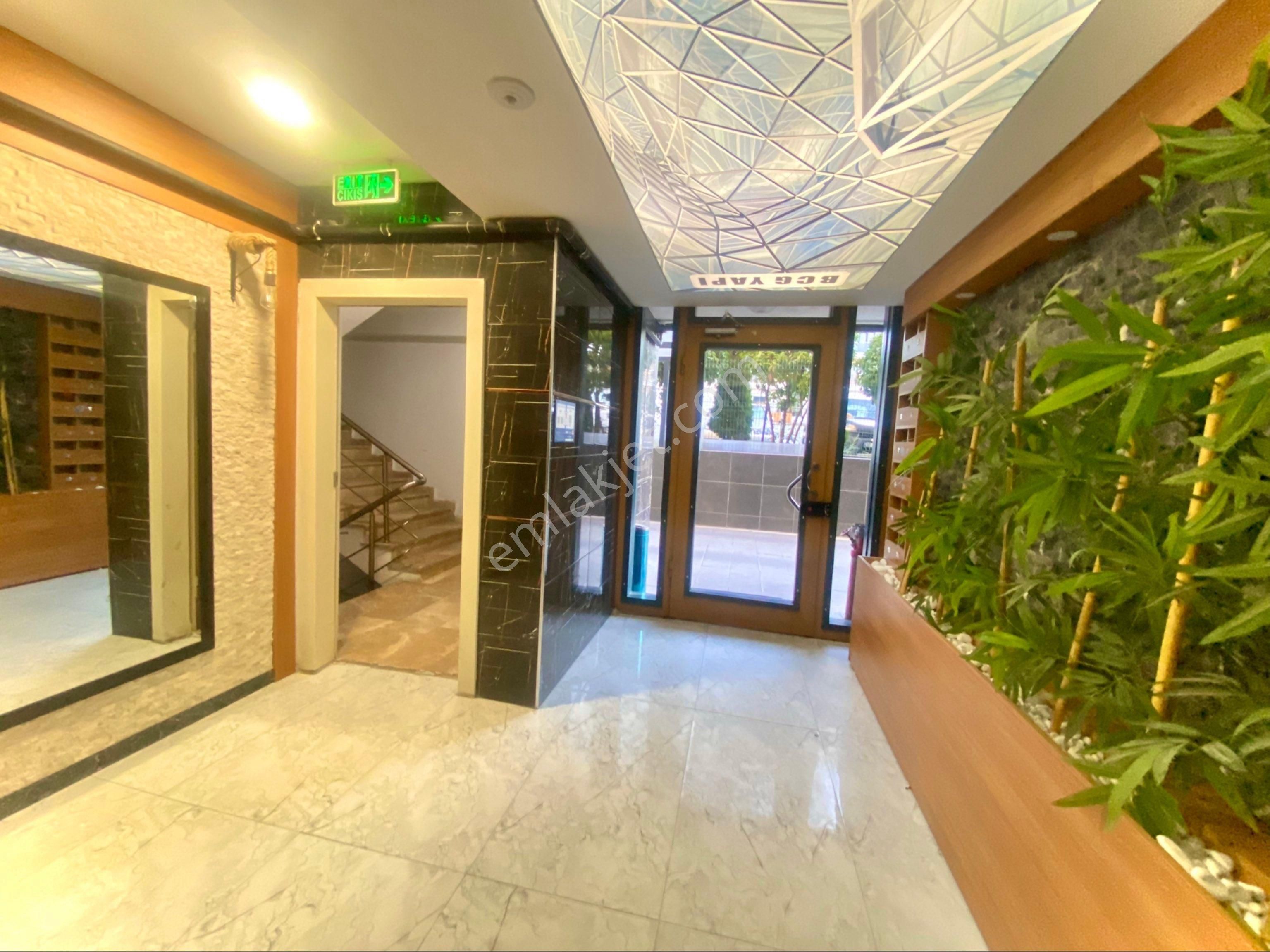 Bağcılar Yürüyüş Yolunda Butik Sitede Geniş Ve Ferah Satılık 2+1 - Görsel 33