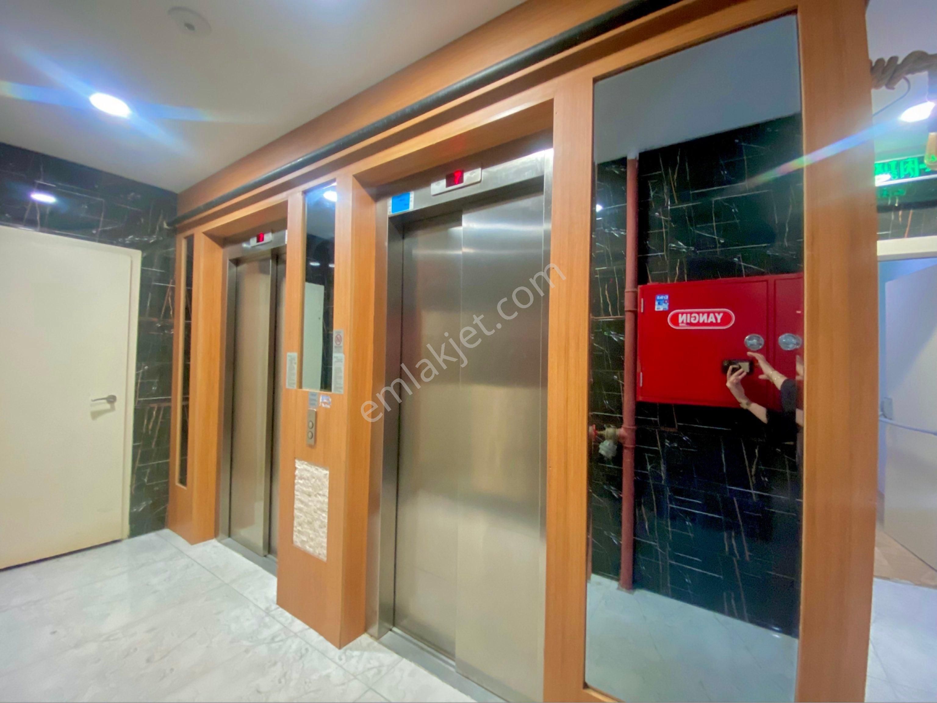 Bağcılar Yürüyüş Yolunda Butik Sitede Geniş Ve Ferah Satılık 2+1 - Görsel 32