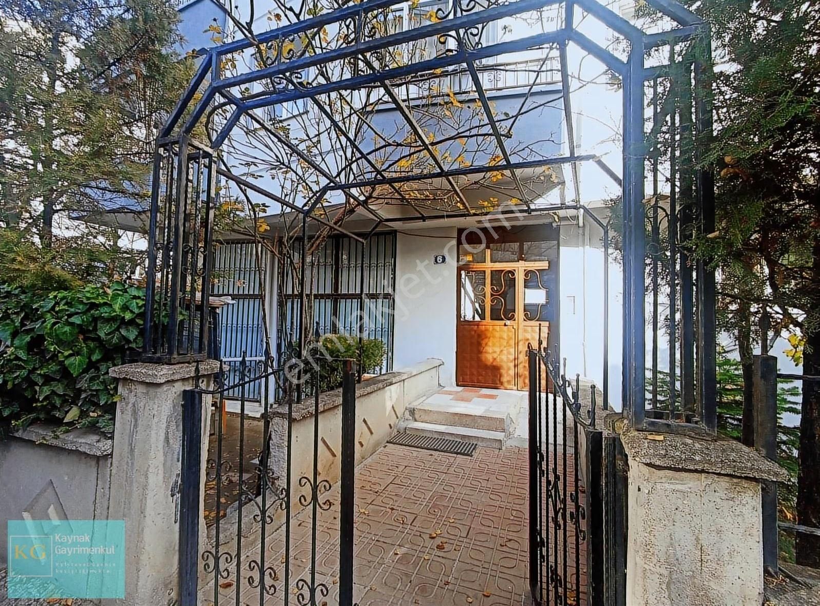 Acil Satılık 6+1 Dubleks Daire Teraslı Geniş Kullanım Alanı - Görsel 3