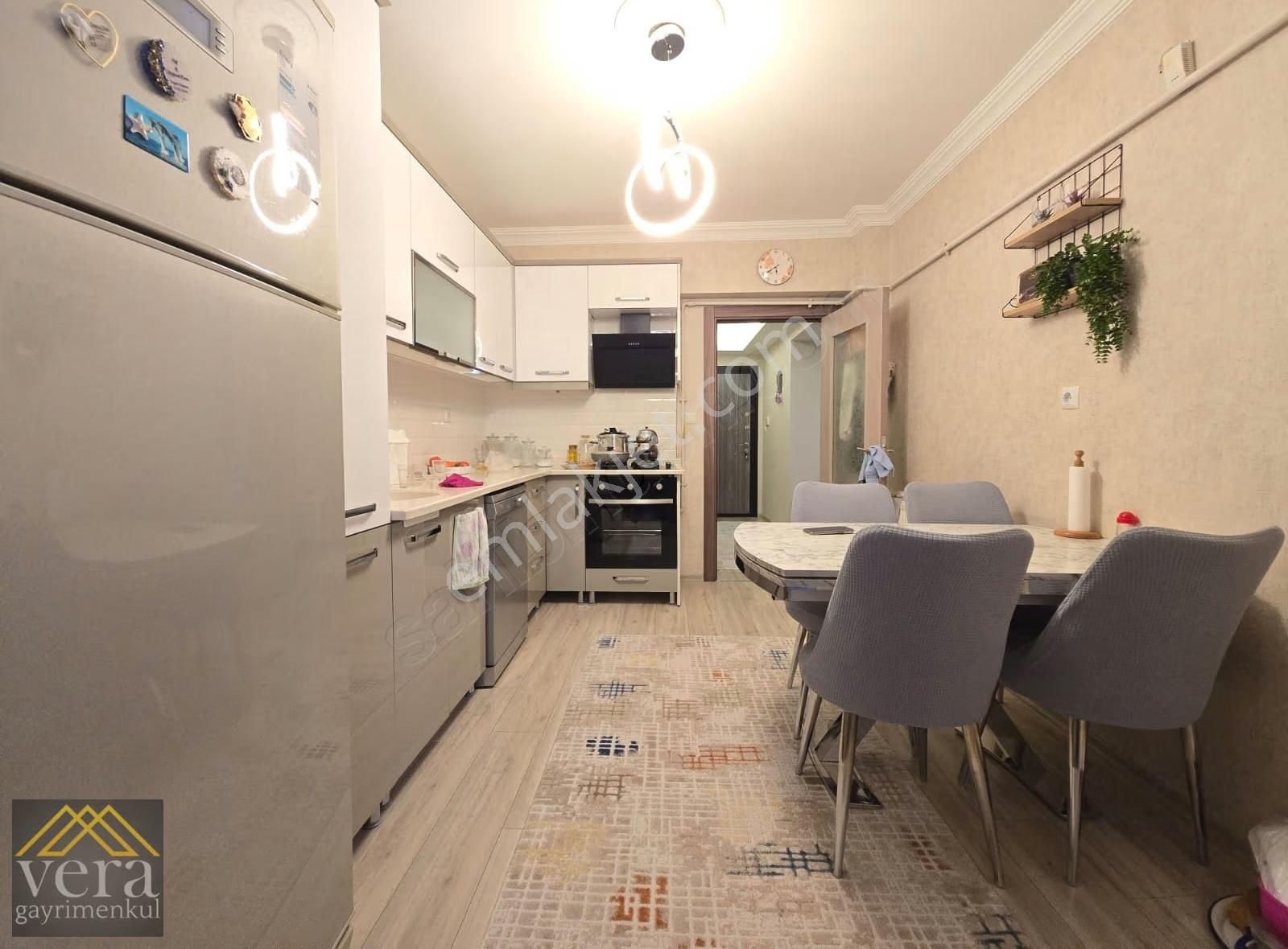 Full Yapılı İskanlı Asansörlü Cadde Yakını Güney Cephe 4+1 Duble - Görsel 32