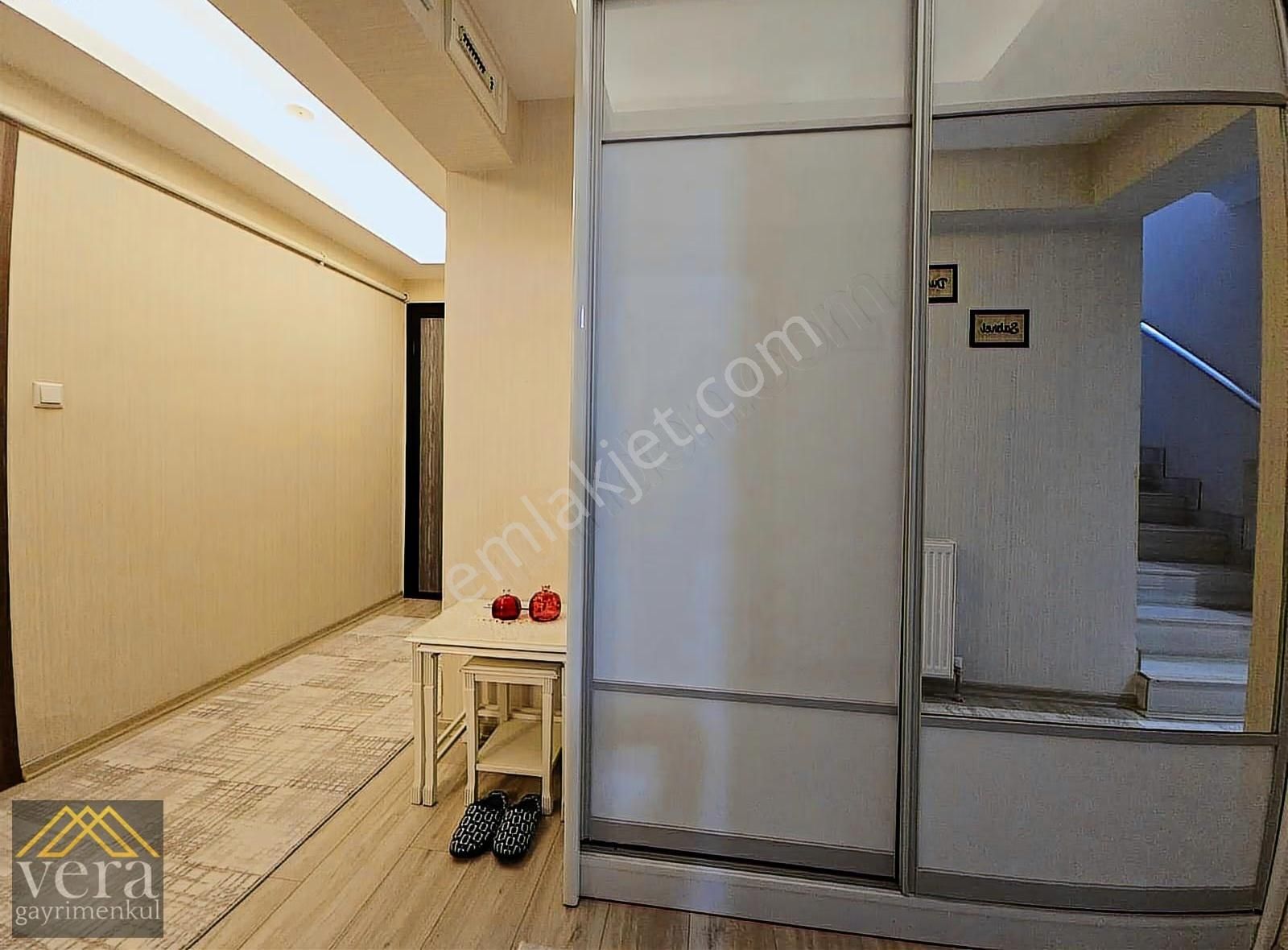 Full Yapılı İskanlı Asansörlü Cadde Yakını Güney Cephe 4+1 Duble - Görsel 14