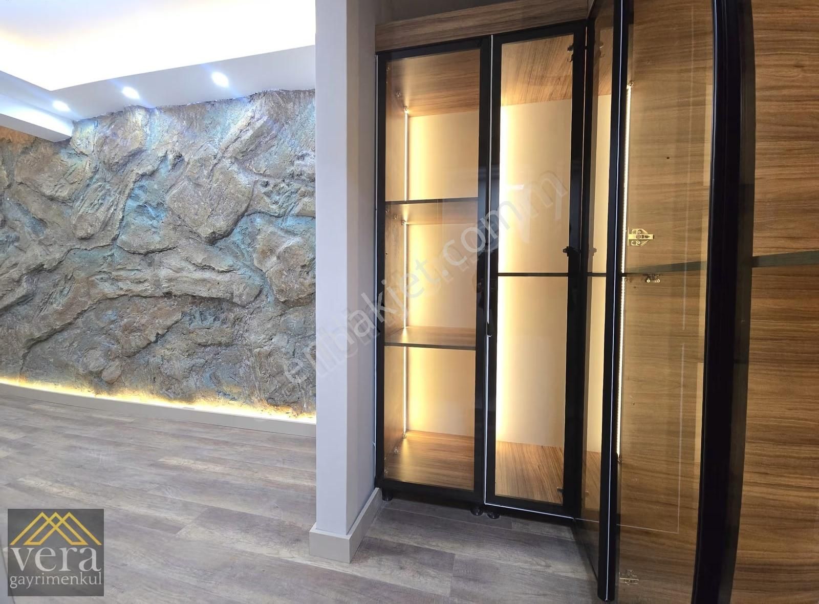 Muhteşem Mimarisi İle Sıfır Süper Lüks Satılık 3+1 Daireler... - Görsel 15