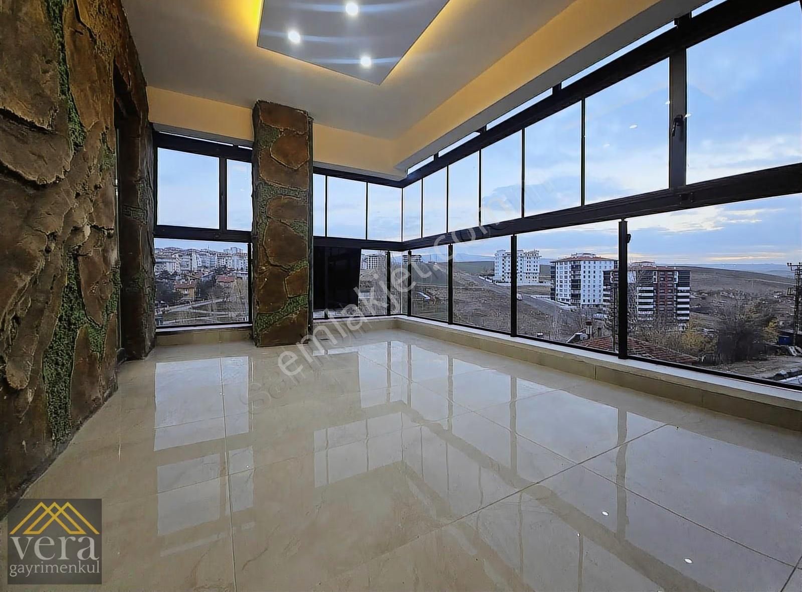 Muhteşem Mimarisi İle Sıfır Süper Lüks Satılık 3+1 Daireler...