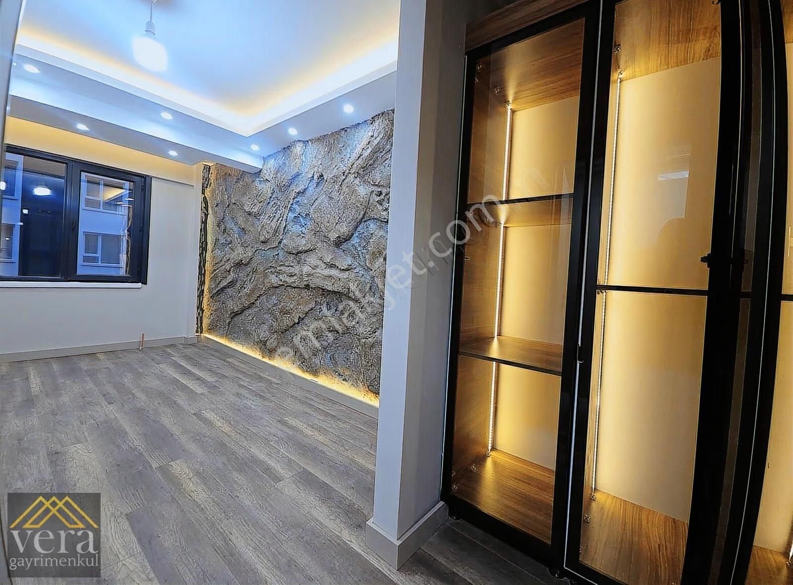 Muhteşem Mimarisi İle Sıfır Süper Lüks Satılık 3+1 Daireler... - Görsel 20