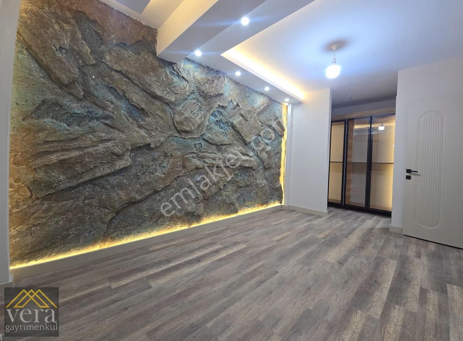 Muhteşem Mimarisi İle Sıfır Süper Lüks Satılık 3+1 Daireler... - Görsel 2