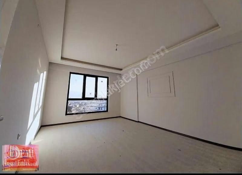 Siteler Bölgesi 2+1 Güzel Ve Kullanışlı Kiralık Daire - Görsel 21