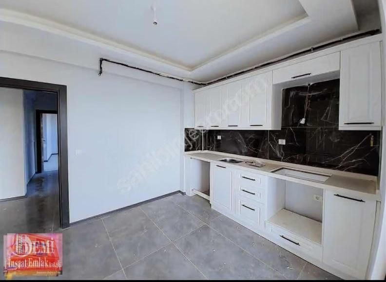 Siteler Bölgesi 2+1 Güzel Ve Kullanışlı Kiralık Daire - Görsel 20